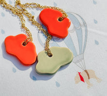 Charger l'image dans la galerie, COLLIERS NUAGE en Faïence émaillée