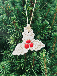 Boîte de 4 pendentifs Houx pour sapin de Noël