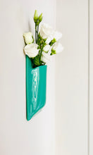 Charger l&#39;image dans la galerie, Vase Mural Vert Pop
