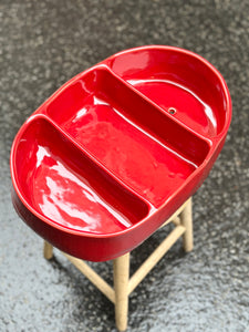 Étagère faience émaillée rouge