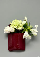 Charger l&#39;image dans la galerie, Vase Mural Aubergine 2
