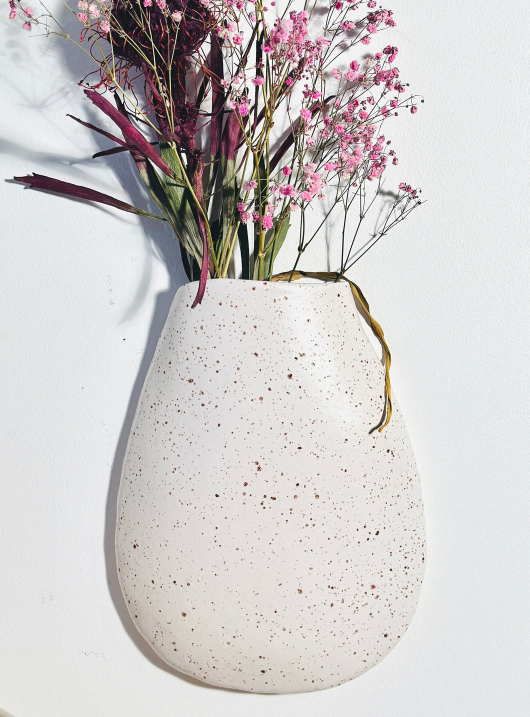 VASE SUSPENDU BLANC MAT À GRAIN