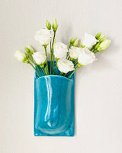 Charger l&#39;image dans la galerie, Vase Mural Bleu Turquoise
