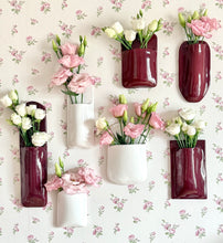 Charger l&#39;image dans la galerie, Vase Mural Blanc 3
