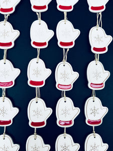 Boîte de 4 pendentifs Moufles pour sapin de Noël