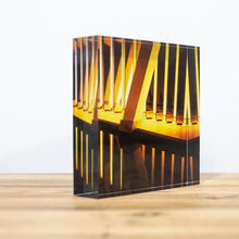 Charger l&#39;image dans la galerie, Bloc Plexi 10x10 cm - FONDATION VUITTON
