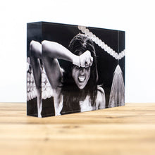 Charger l&#39;image dans la galerie, Bloc Plexi 10x15 cm - SUSPENSE BOXE
